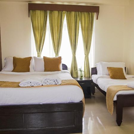 Pangsapuri 350 m² dengan 10 bilik tidur dan 10 bilik mandi peribadi di Laitumkhrah Shillong Luaran gambar
