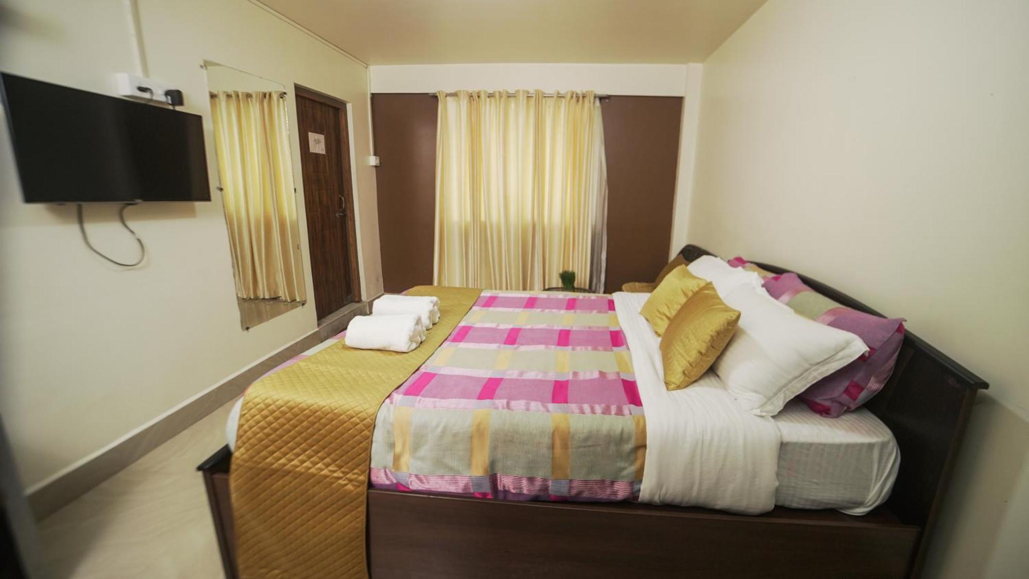 Pangsapuri 350 m² dengan 10 bilik tidur dan 10 bilik mandi peribadi di Laitumkhrah Shillong Luaran gambar