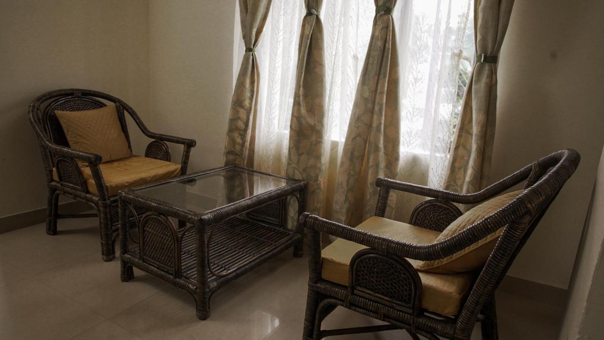 Pangsapuri 350 m² dengan 10 bilik tidur dan 10 bilik mandi peribadi di Laitumkhrah Shillong Luaran gambar